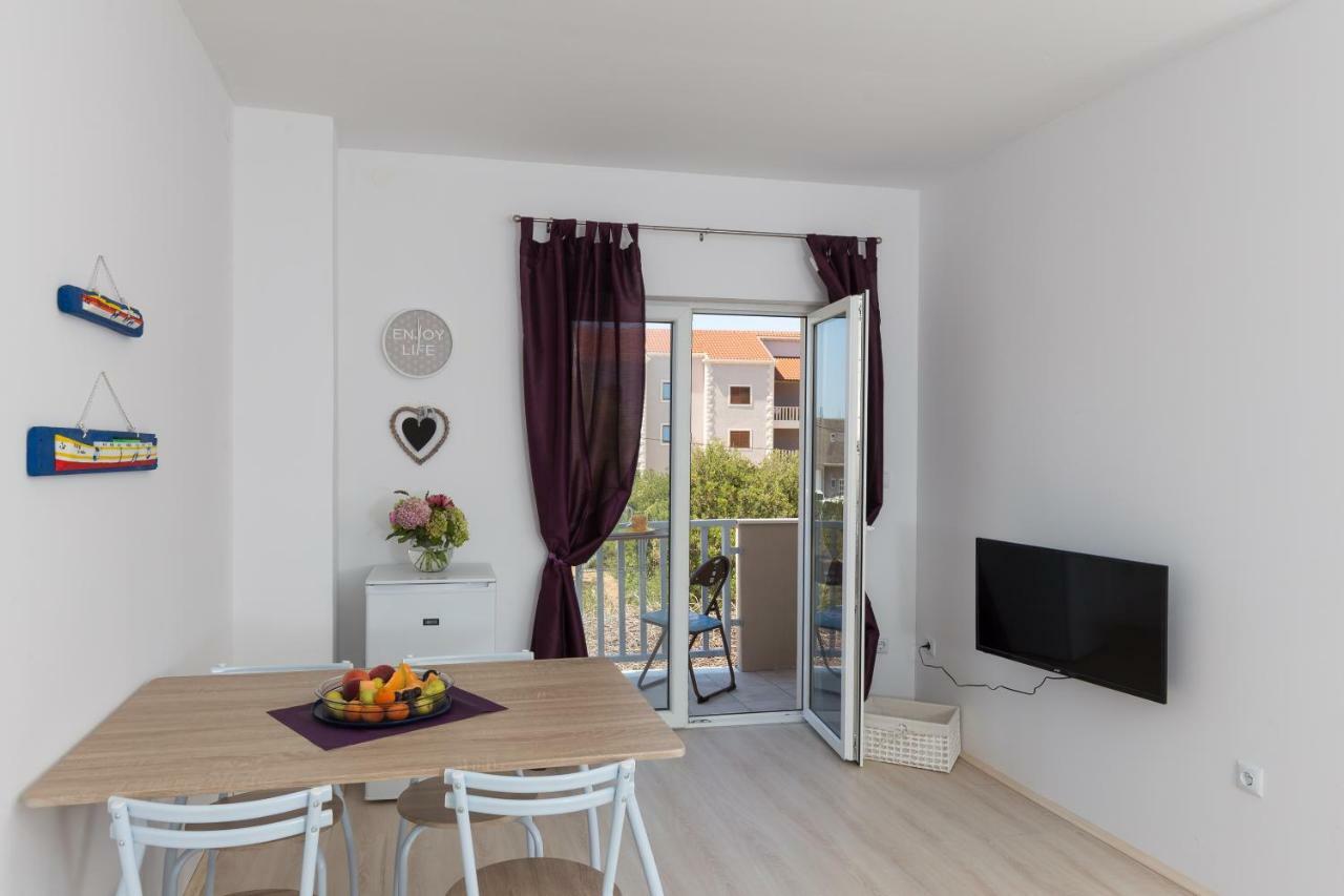Apartman Rokolj 챠브타트 외부 사진
