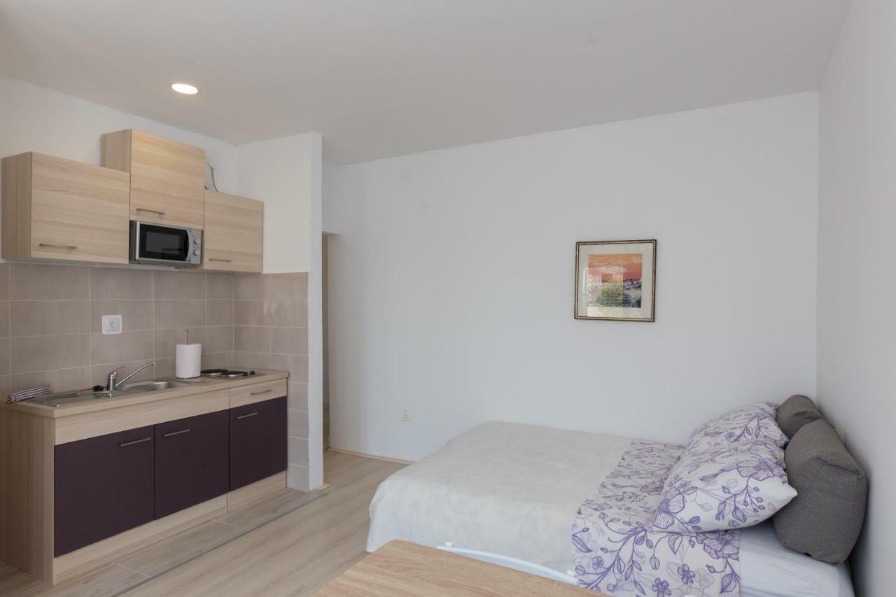 Apartman Rokolj 챠브타트 외부 사진